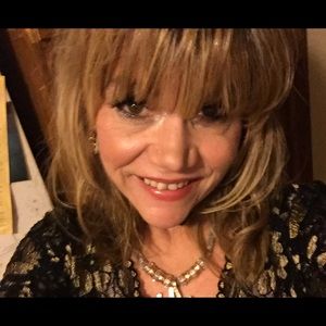 Meet your Posher, Shannon